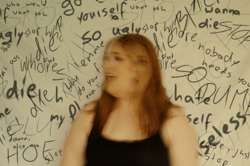 Bruit mental : pourquoi tu fuis le silence comme la peste